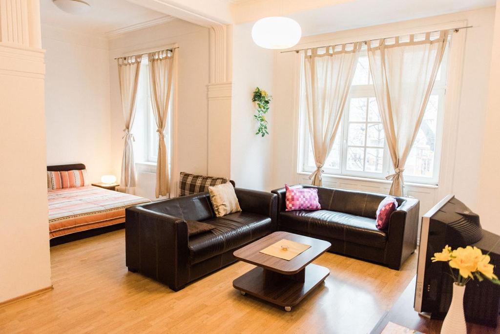 Lion Apartments In Historical Center, Bratislava Old Town Exterior foto