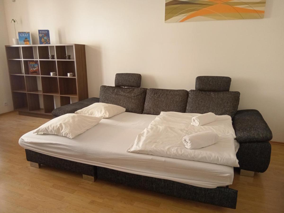 Lion Apartments In Historical Center, Bratislava Old Town Exterior foto
